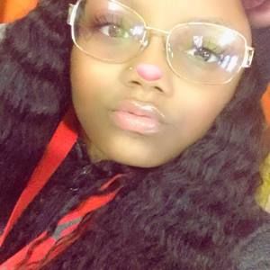 Meet your Posher, Angelisa